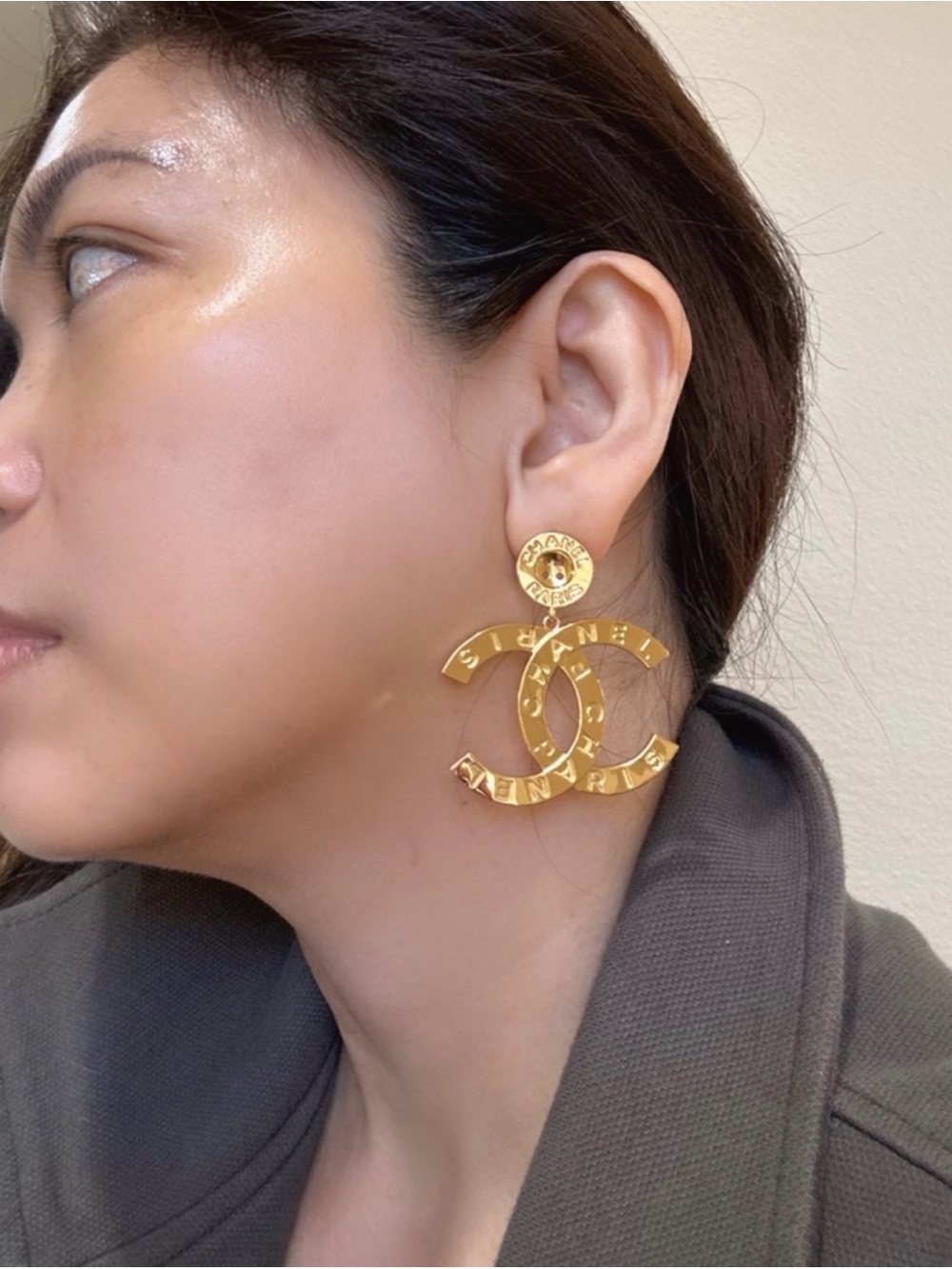 CHANEL Button Gold CC Logo Drop Earrings - Classic Gold Tone - Picture 15 of 15